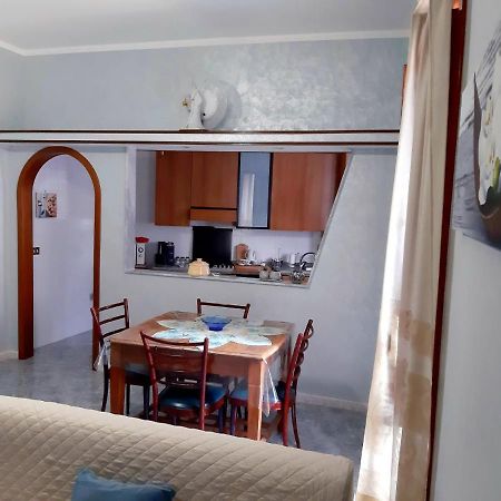カステッランマーレ・ディ・スタービアCasa Andrea Tra Napoli E Sorrentoアパートメント エクステリア 写真