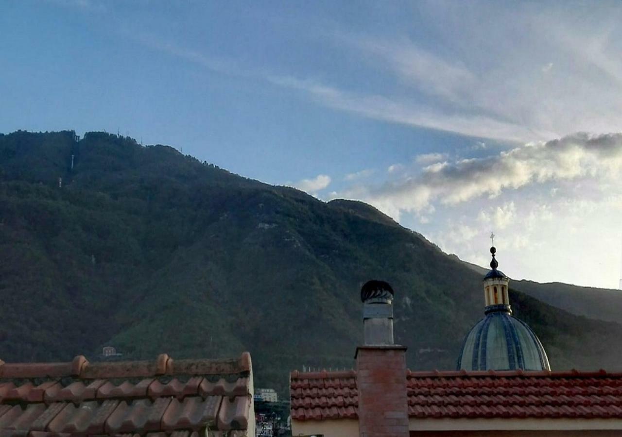 カステッランマーレ・ディ・スタービアCasa Andrea Tra Napoli E Sorrentoアパートメント エクステリア 写真
